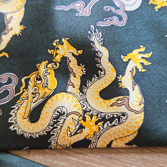 Chinese Dragon necktie - Picture 7 of 10